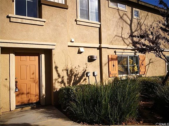 3rd image of 25850 Iris Ave Unit A