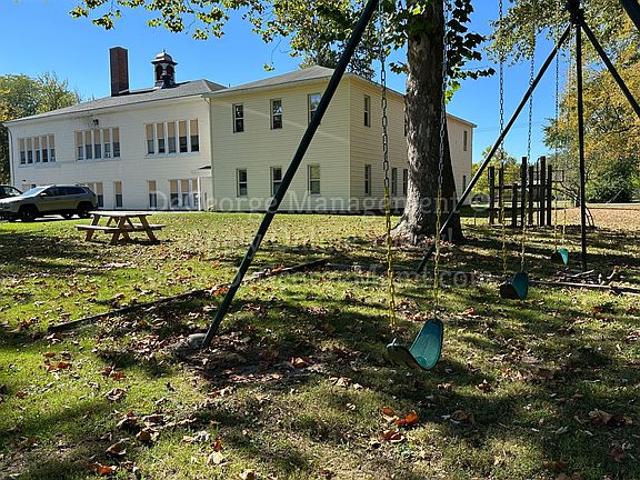 4th image of 2049 Eagle Harbor Waterport Rd #9