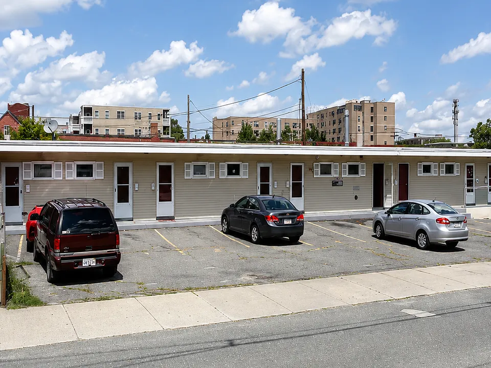 4 Mill St #9