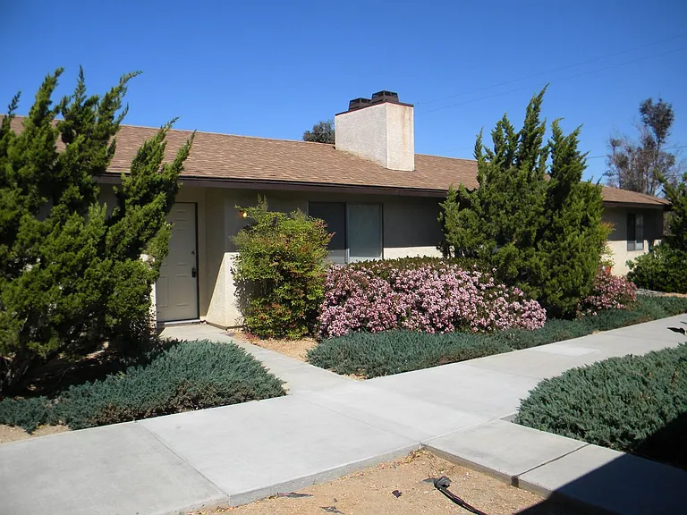 15554 Bear Valley Rd — Photo 9