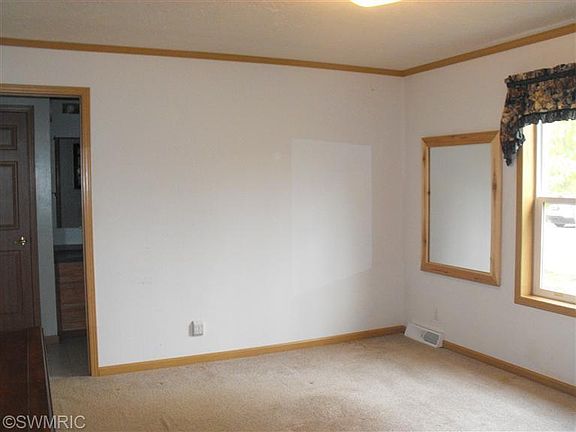 4th image of 4042 Misty Meadows Dr