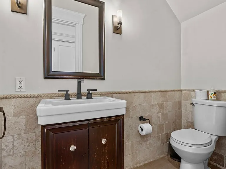 161 Tudor St #4A — Photo 23
