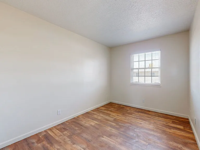 6108 Calle Nueve NW — Photo 22