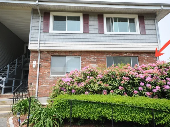 5 Susan Rd #8, Wareham, MA 02571