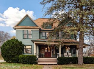 418 Pearl St, Pinckney, MI