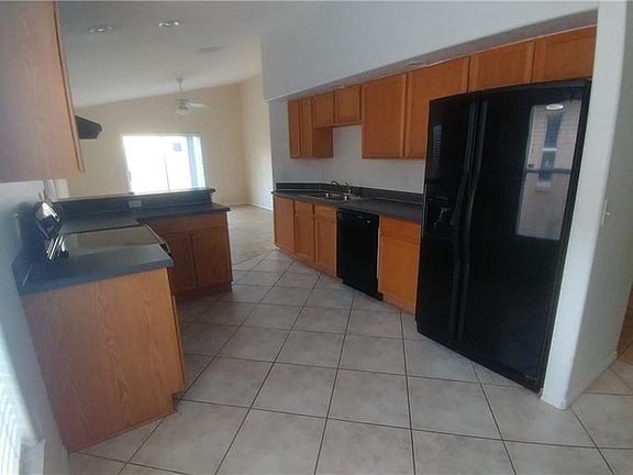 4th image of 11215 Pinewood Cove Ln