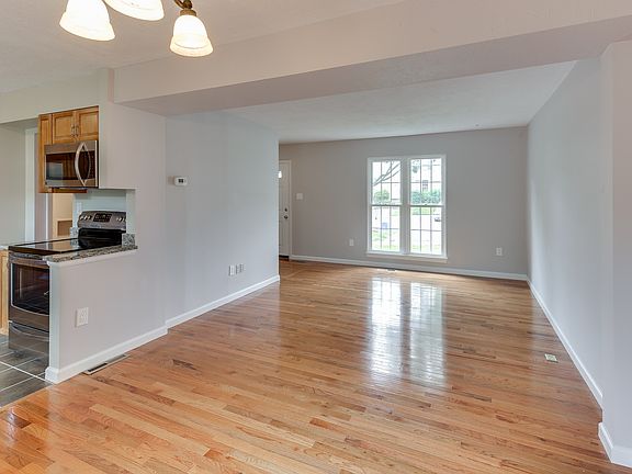 4th image of 13111 Twilight Ct
