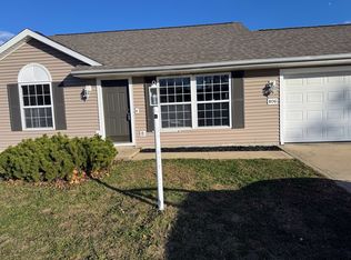 806 S Sunny Ln, Urbana, IL 61802