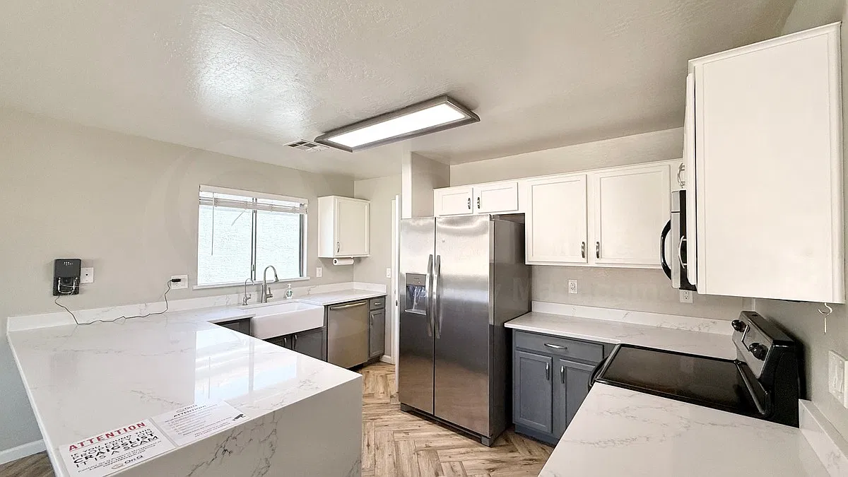 4 bed, 2.5 bath, 2154 sqft, $2,200 — Photo 4