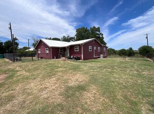 802 Lincoln Ave, Newcastle, TX 76372