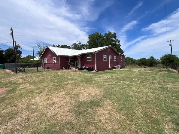 802 Lincoln Ave, Newcastle, TX 76372