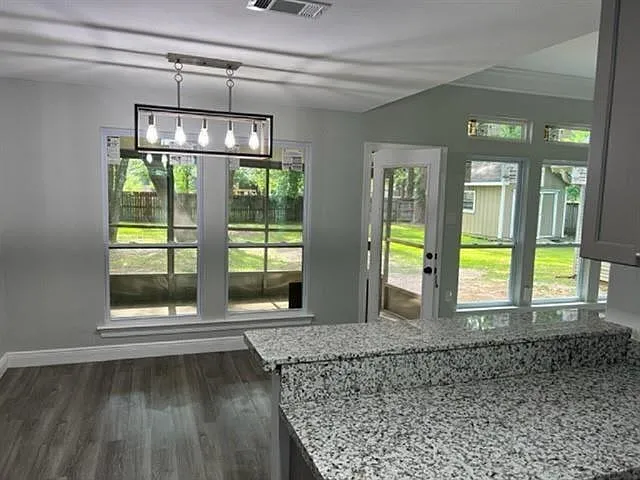64 Helen Dr — Photo 9
