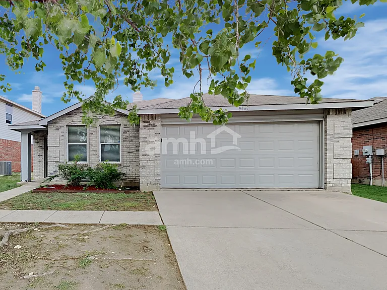 5161 Cliff Oaks Dr — Photo 1