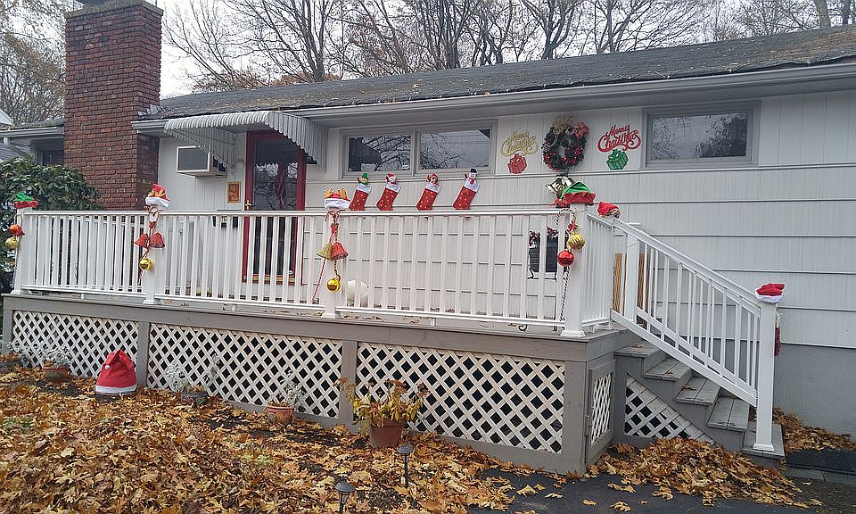 2nd image of 73A Renwick Rd