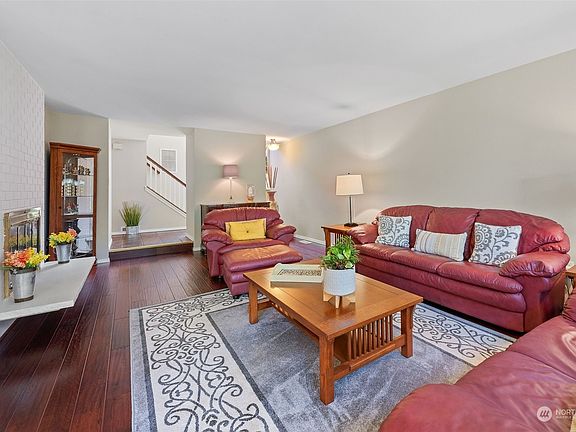 3rd image of 7531 Zircon Drive SW