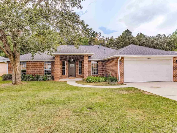 1621 Cedrus Ln, Pensacola, FL 32514
