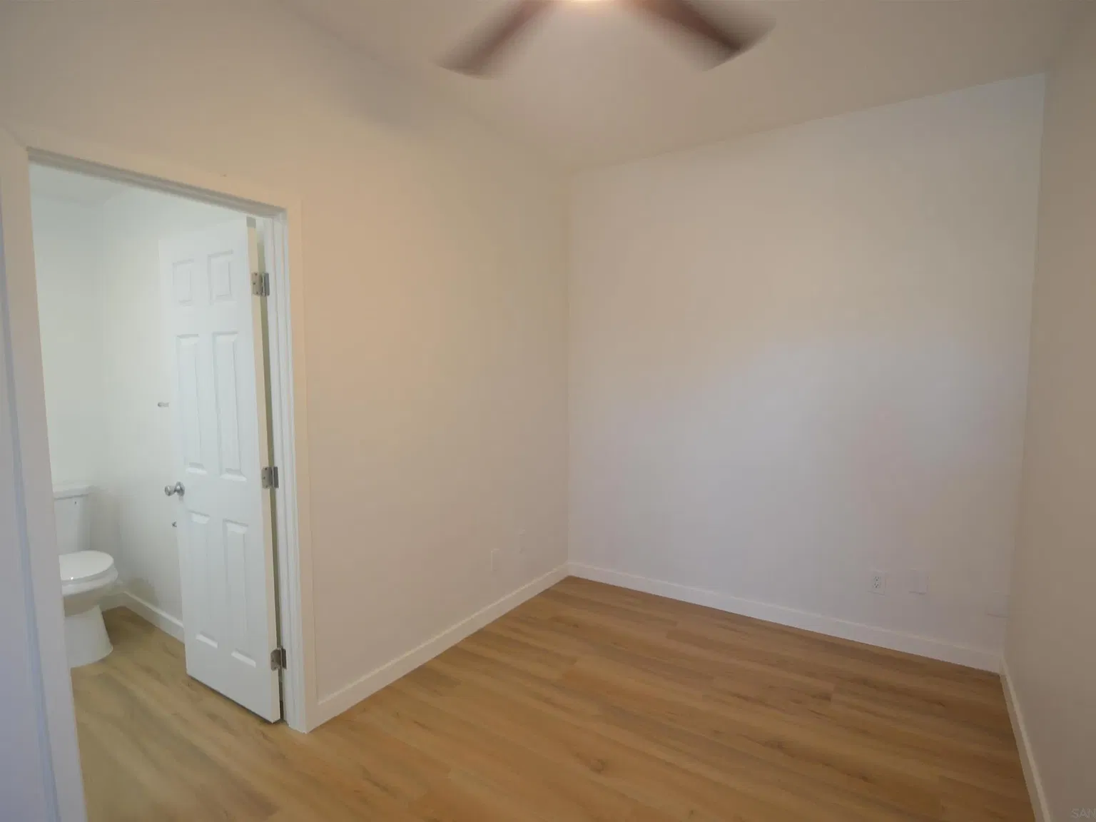 1 bed, 1.0 bath, 650 sqft, $2,000 — Photo 4