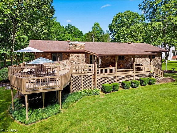 4th image of 445 Northlake Dr