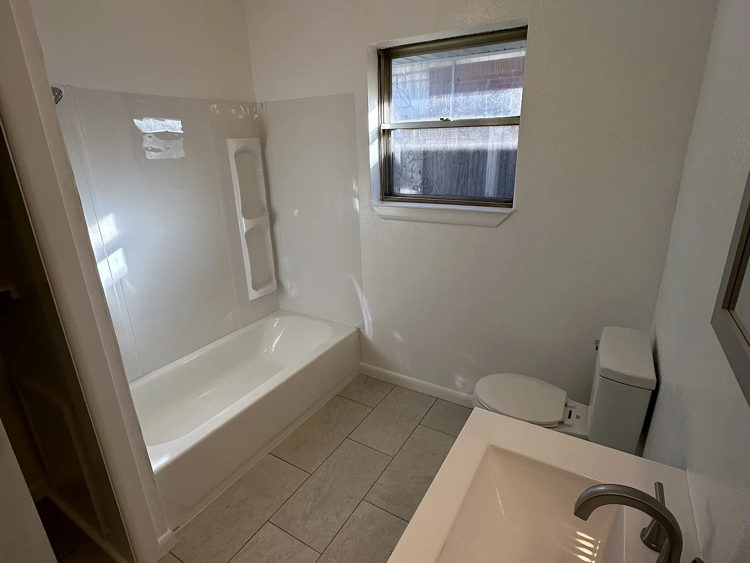 1421 Southwest 52nd Street - 1 — Photo 4