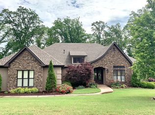 231 Lake Valley Dr, Maumelle, AR 72113