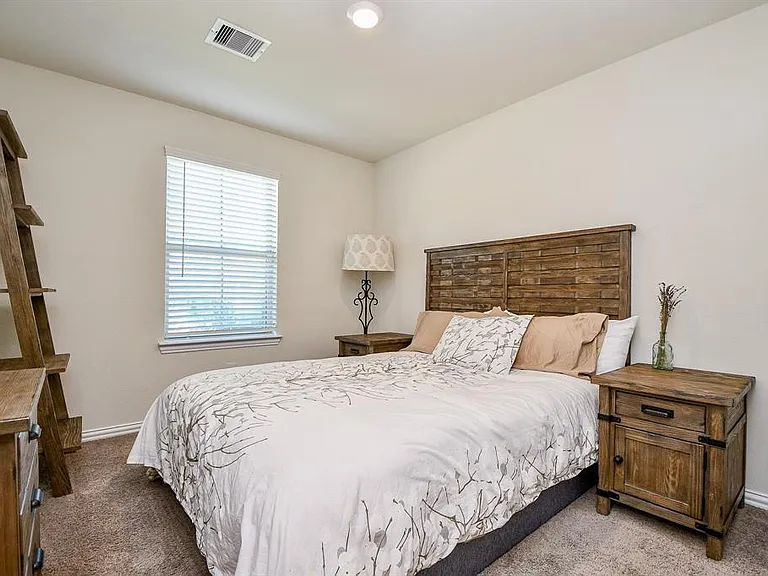 24303 Gold Cheyenne Way — Photo 4