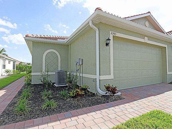 5th image of 2993 Royal Gardens Ave