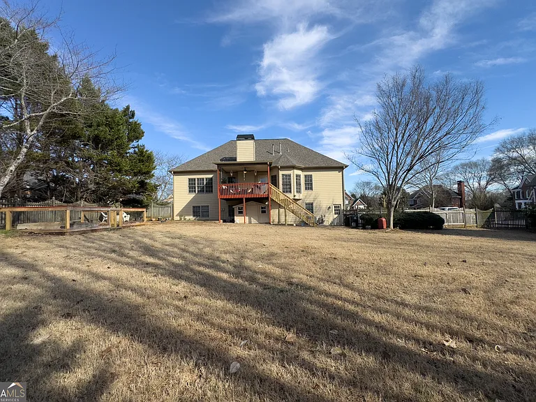 530 Waterford Dr — Photo 33