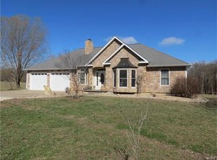 33 Red Oak Rd, High Hill, MO 63350