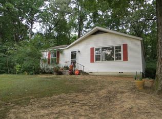 169 Crestwood Dr, Columbus, MS 39705
