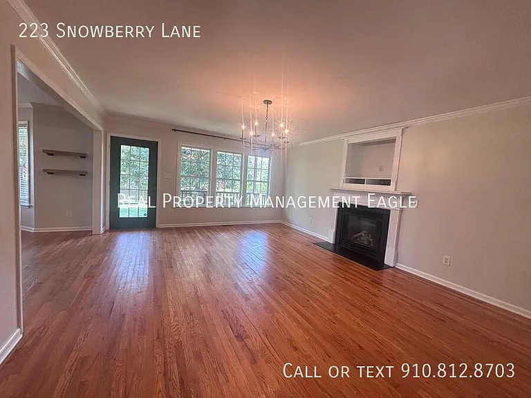 223 Snowberry Ln — Photo 7