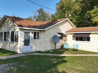 3195 Curtisville Rd, South Branch, MI 48761
