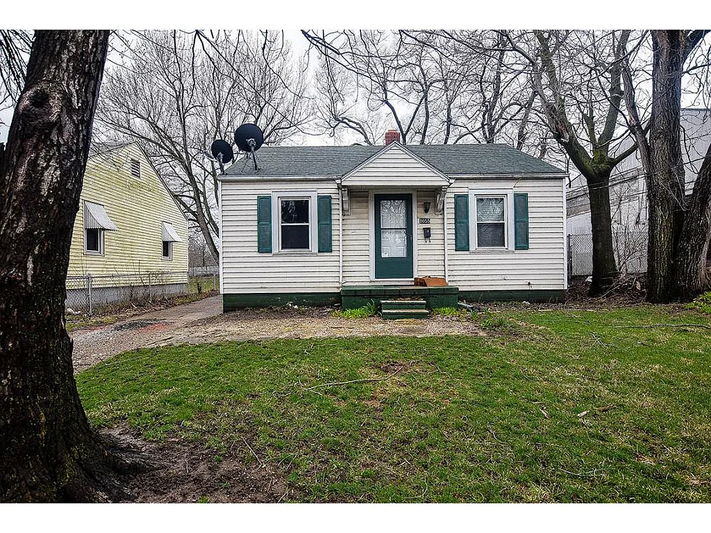 1055 N Wilder Ave photo 1
