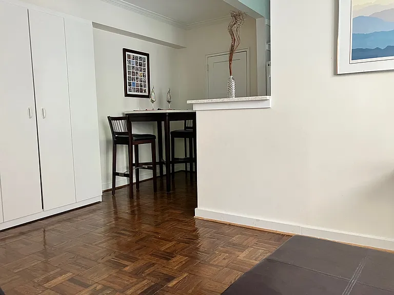 2130 N St NW #208 — Photo 8