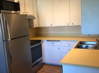 116 2nd St APT 4, Pacific Grove, CA 93950