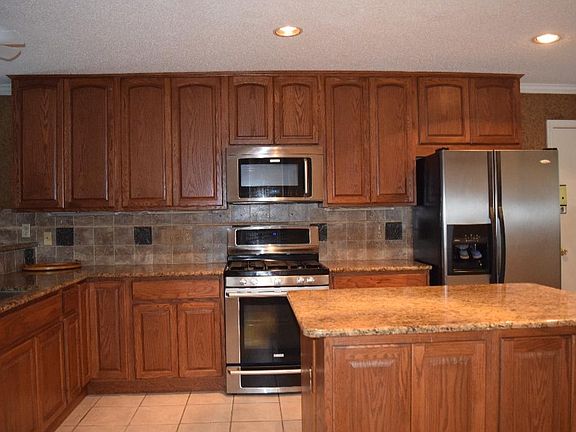 4th image of 3802 Virginia Pine Dr