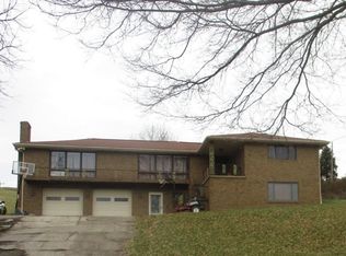 7 Seward Dr, Finleyville, PA