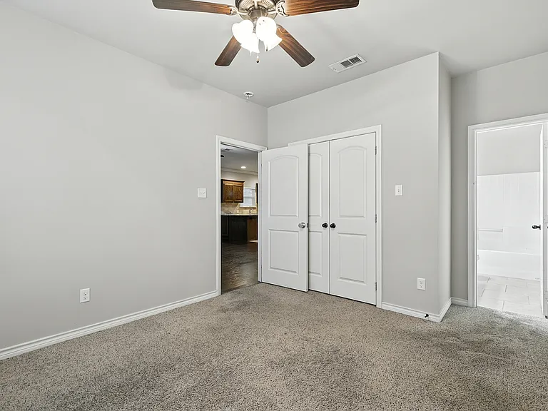 3408 S University Dr — Photo 25