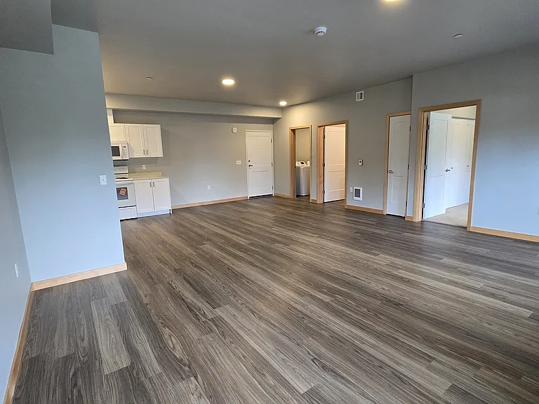 Shadow Creek Apartments — Photo 41