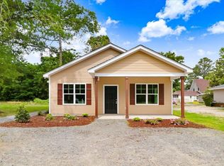 157 Rainbow Dr, Dunn, NC 28334