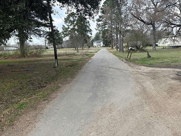 4th image of 236 Harris Rd