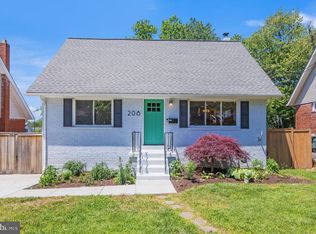 208 N Furman St, Alexandria, VA 22304