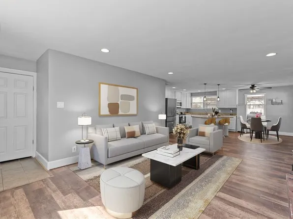 6272 Taylor Dr, Norfolk, VA 23502