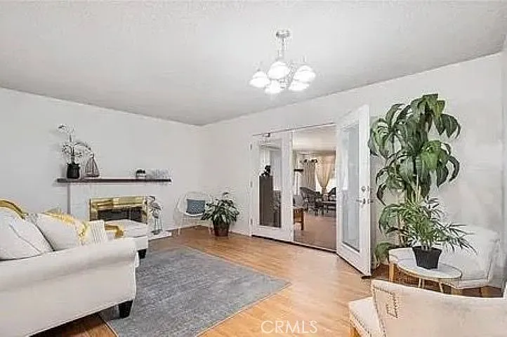 3 bed, 1454 sqft, $3,000 — Photo 2