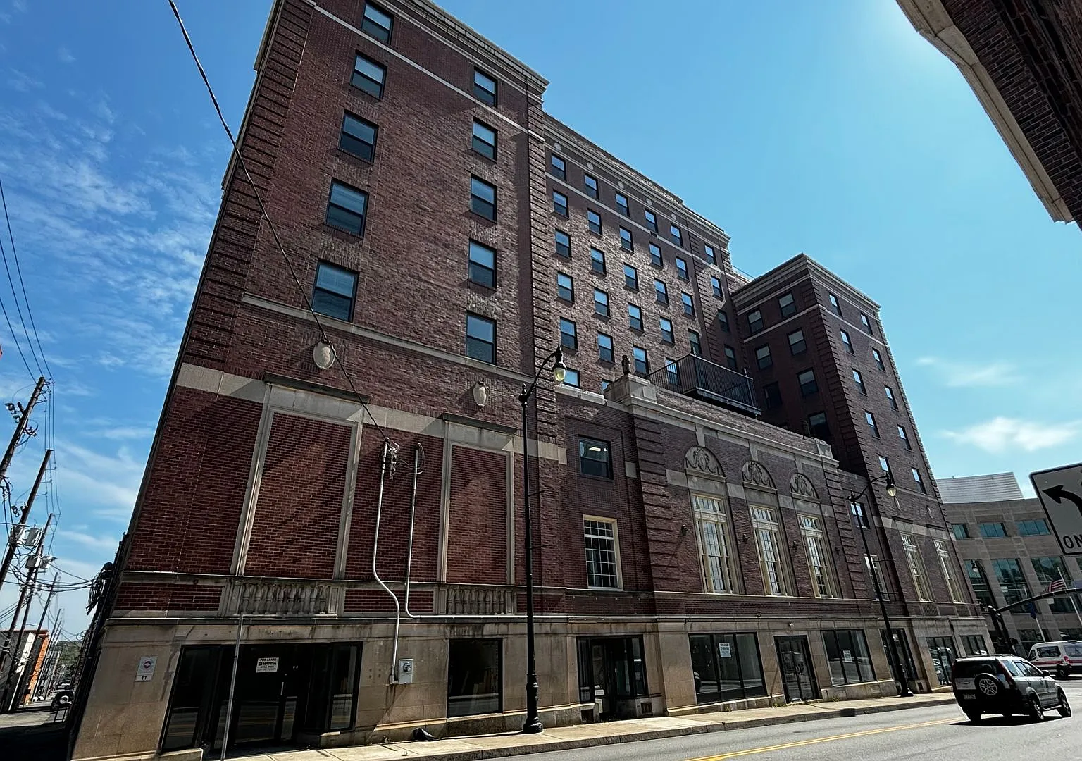 Altamont Apartments — Photo 4