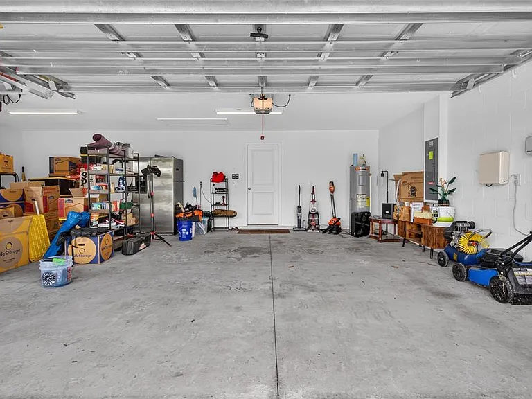 5420 Leslie Canyon Dr — Photo 32