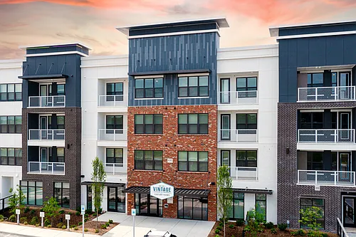 Vintage Century Farms Apartments Photo 1