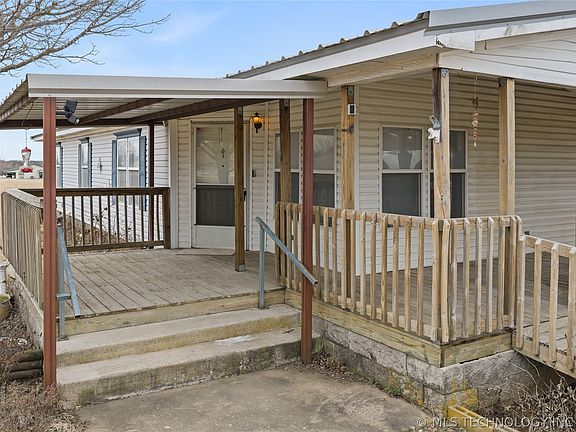 3rd image of 929 Buck Skin Rd