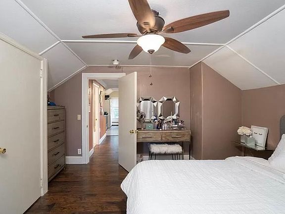 2nd image of 24 Washington St #3