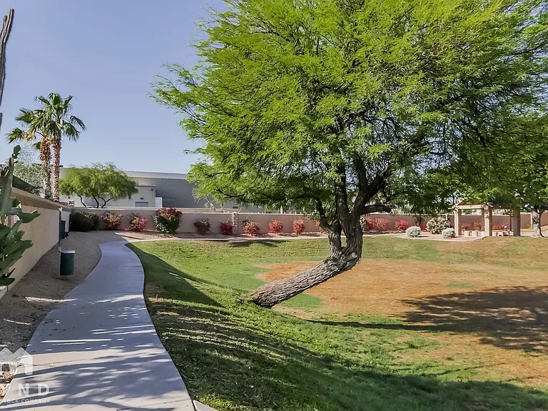 1045 W Todd Dr — Photo 21