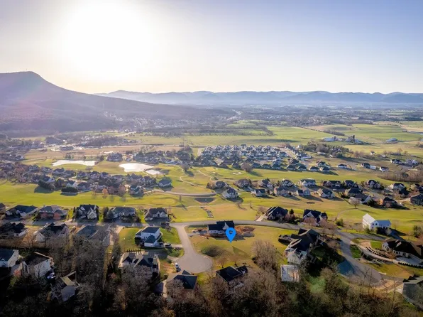 135 Flyntshire Pl, Rockingham, VA 22801